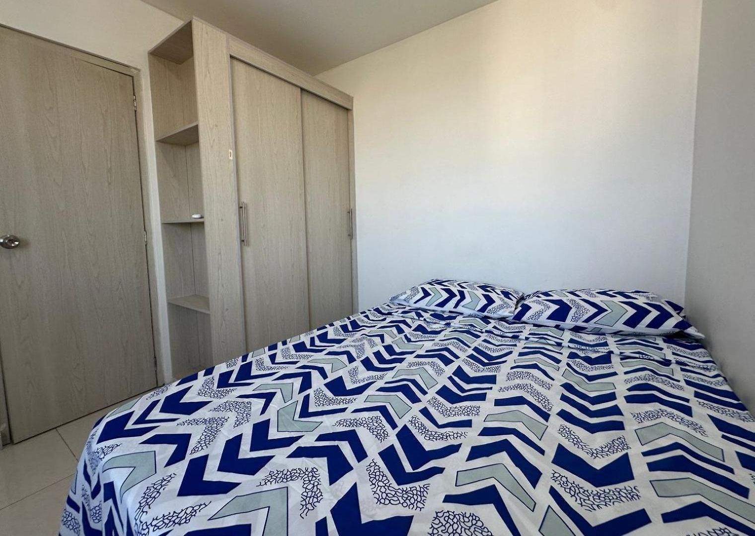 Hermosa Vista Desde El Piso 31 Cerca A Marbella Apartamento