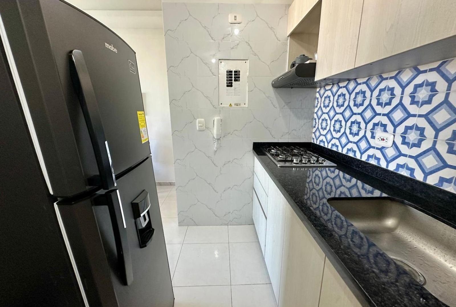 Apartamento Hermosa Vista Desde El Piso 31 Cerca A Marbella