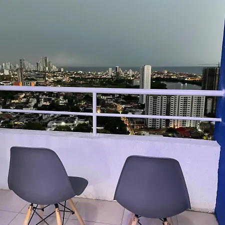 Hermosa Vista Desde El Piso 31 Cerca A Marbella Cartagena