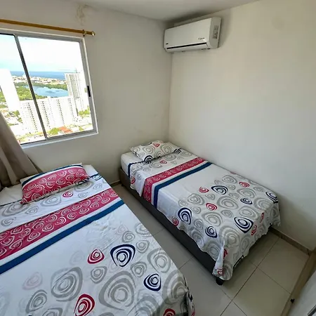 Hermosa Vista Desde El Piso 31 Cerca A Marbella Cartagena