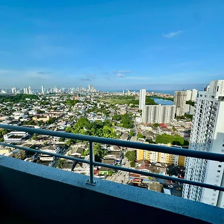 Hermosa Vista Desde El Piso 31 Cerca A Marbella Apartamento Cartagena